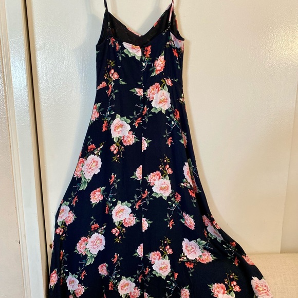 EVER NEW MELBOURNE, new without tags, beautiful floral dress, size 4 - Picture 4 of 13